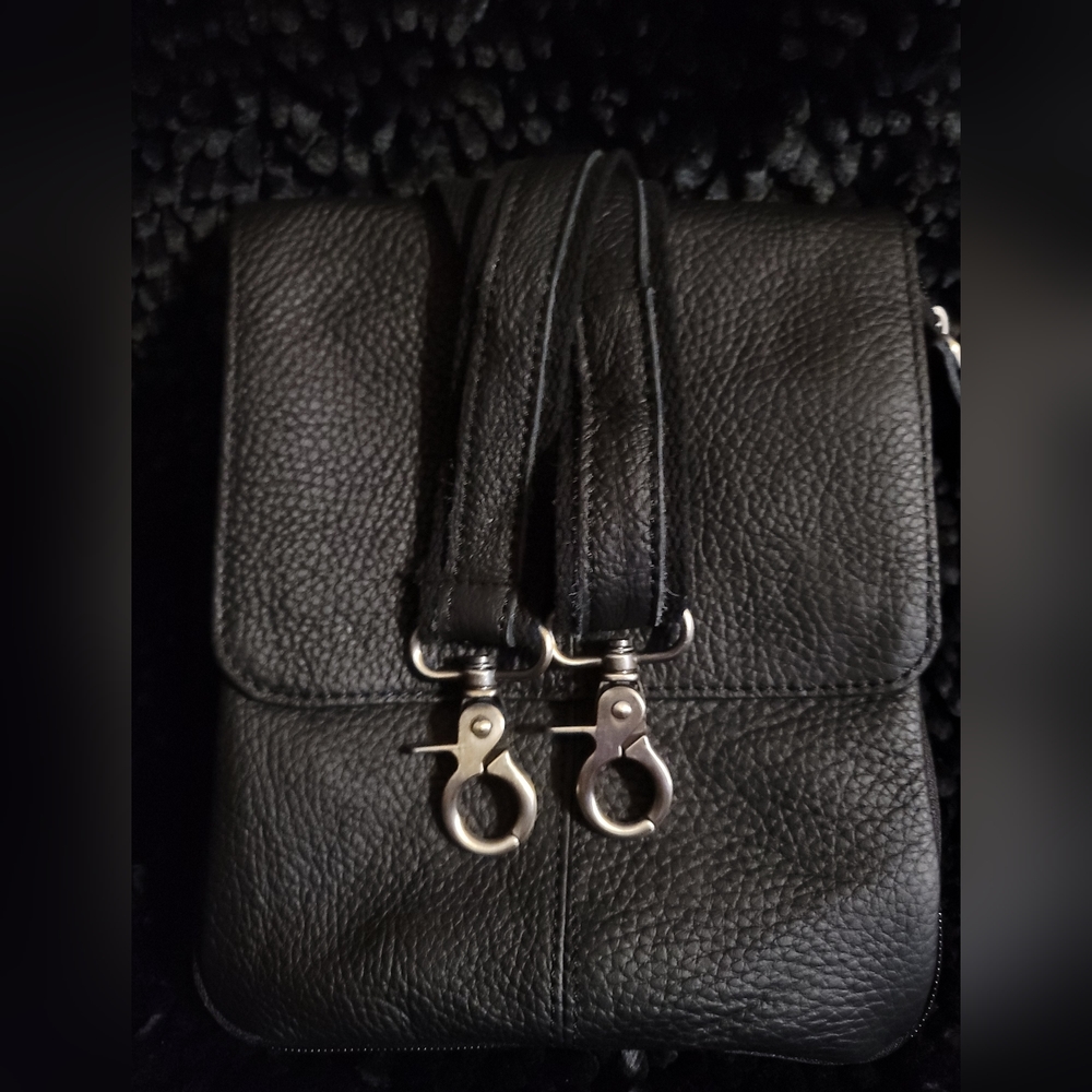 Mens Black Leather Shoulder Crossbody Bag NWOT